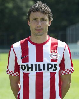 在足球比赛 在足球比赛