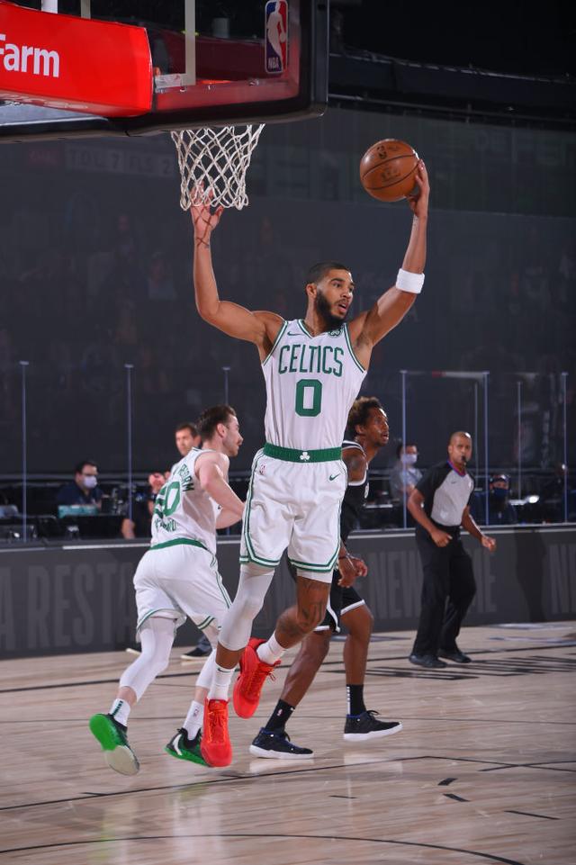 酒桌上的基 酒桌上的基